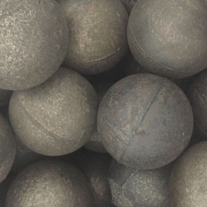ボールミルとSAGミルはセメントまたは鉱山の粉砕に粉砕ボールと粉砕シルペブを使用します
